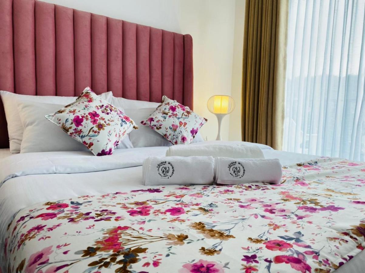 Grand Winterberry - Lake View Luxury Residence ヌワラ・エリヤ エクステリア 写真