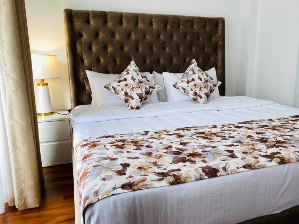 Grand Winterberry - Lake View Luxury Residence ヌワラ・エリヤ エクステリア 写真