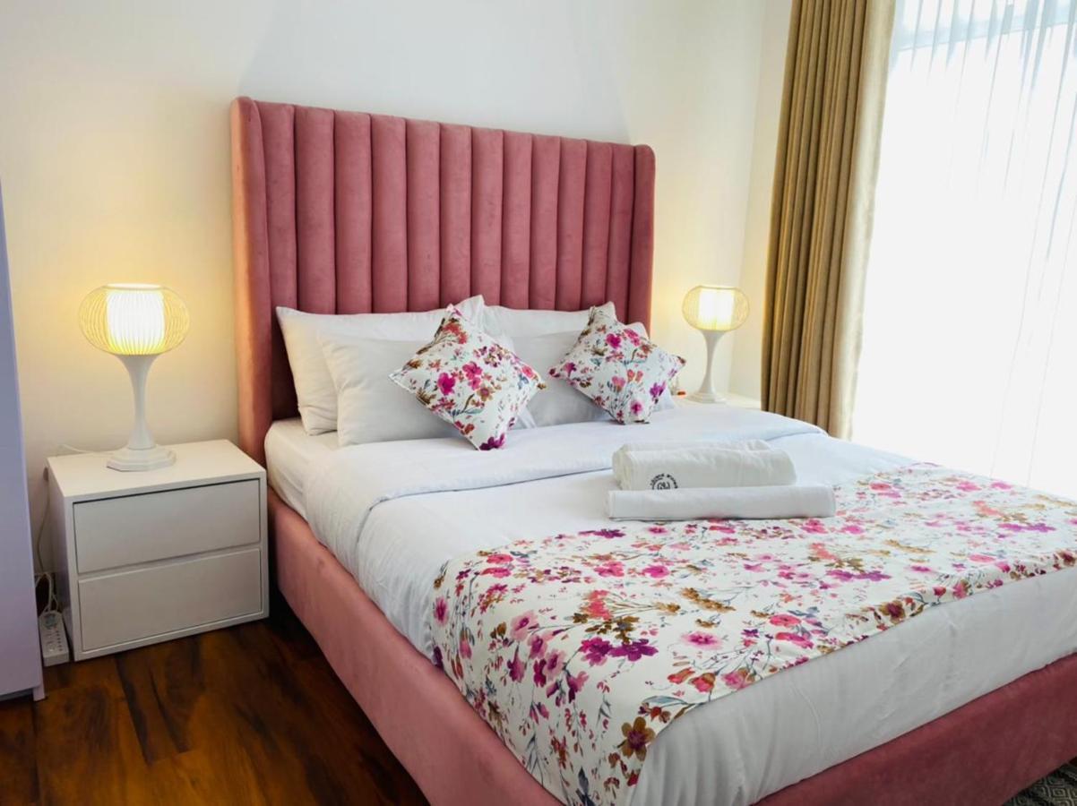 Grand Winterberry - Lake View Luxury Residence ヌワラ・エリヤ エクステリア 写真