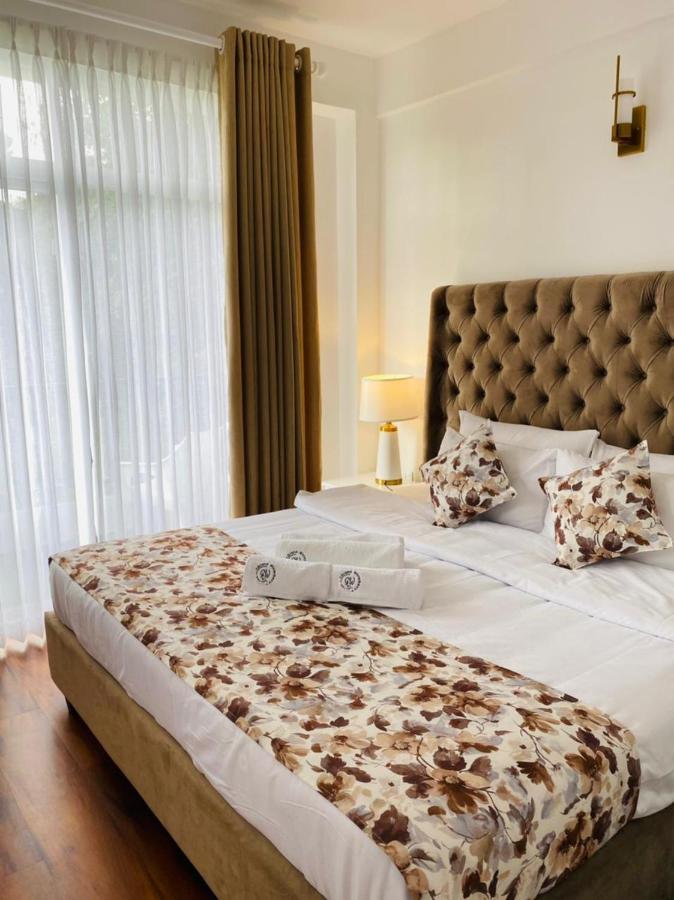Grand Winterberry - Lake View Luxury Residence ヌワラ・エリヤ エクステリア 写真